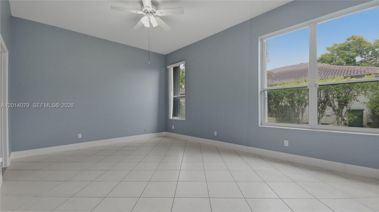 1101 NW 180th Ave , Pembroke Pines, FL 33029 Photo