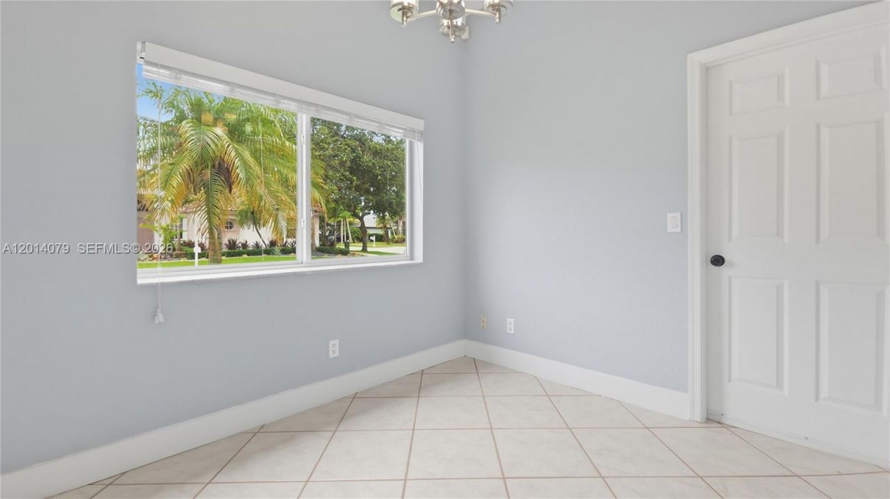 1101 NW 180th Ave , Pembroke Pines, FL 33029 Photo