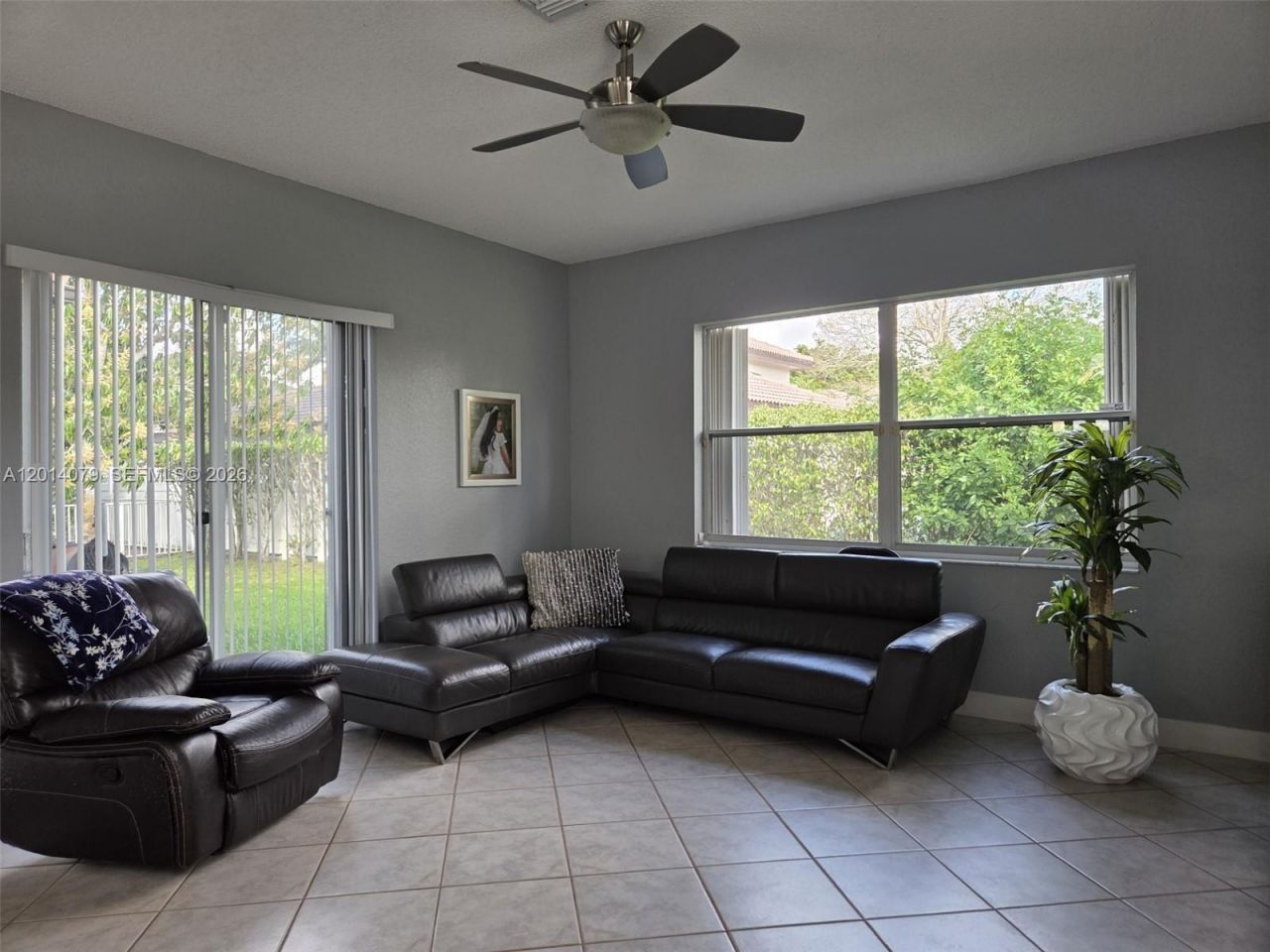 1101 NW 180th Ave , Pembroke Pines, FL 33029 Photo