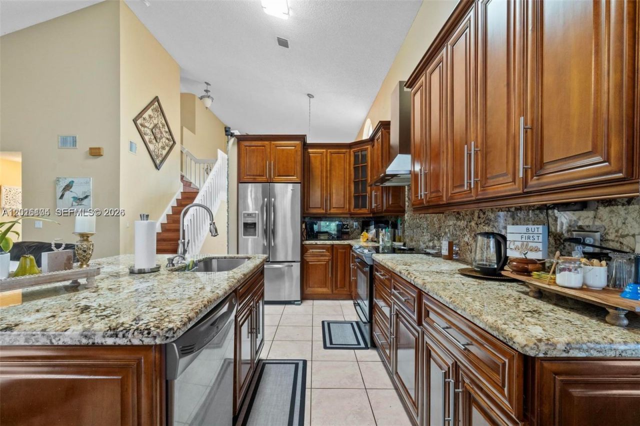 15522 NW 12th Ct , Pembroke Pines, FL 33028 Photo