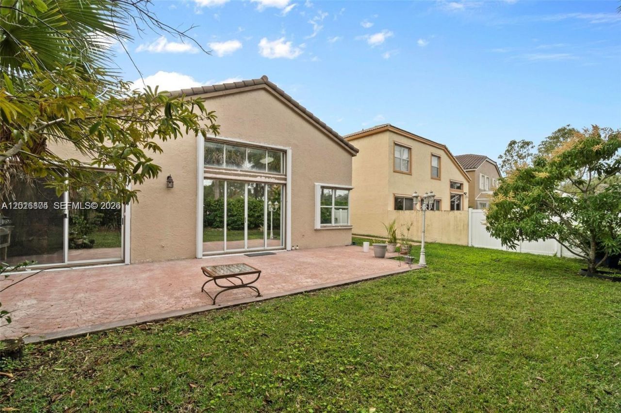 15522 NW 12th Ct , Pembroke Pines, FL 33028 Photo
