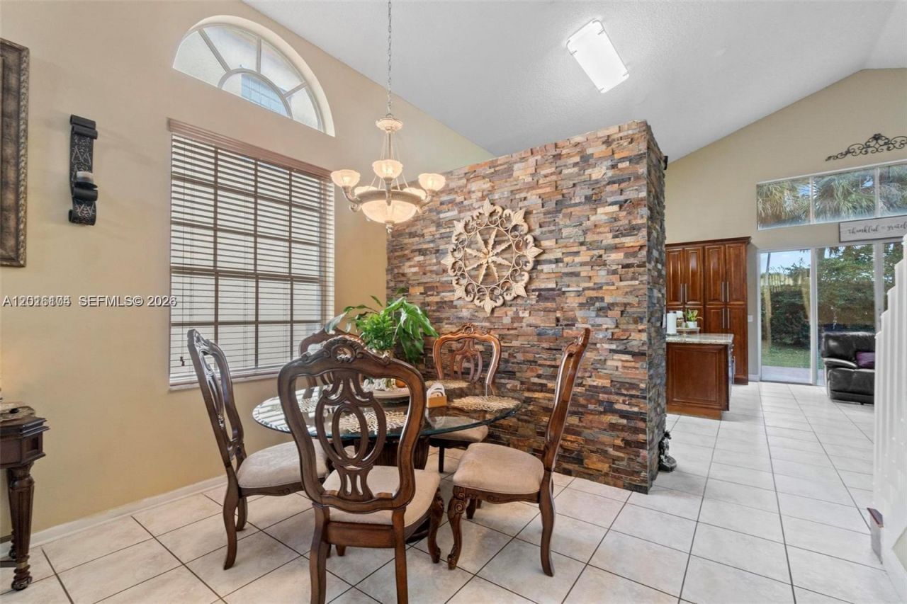 15522 NW 12th Ct , Pembroke Pines, FL 33028 Photo