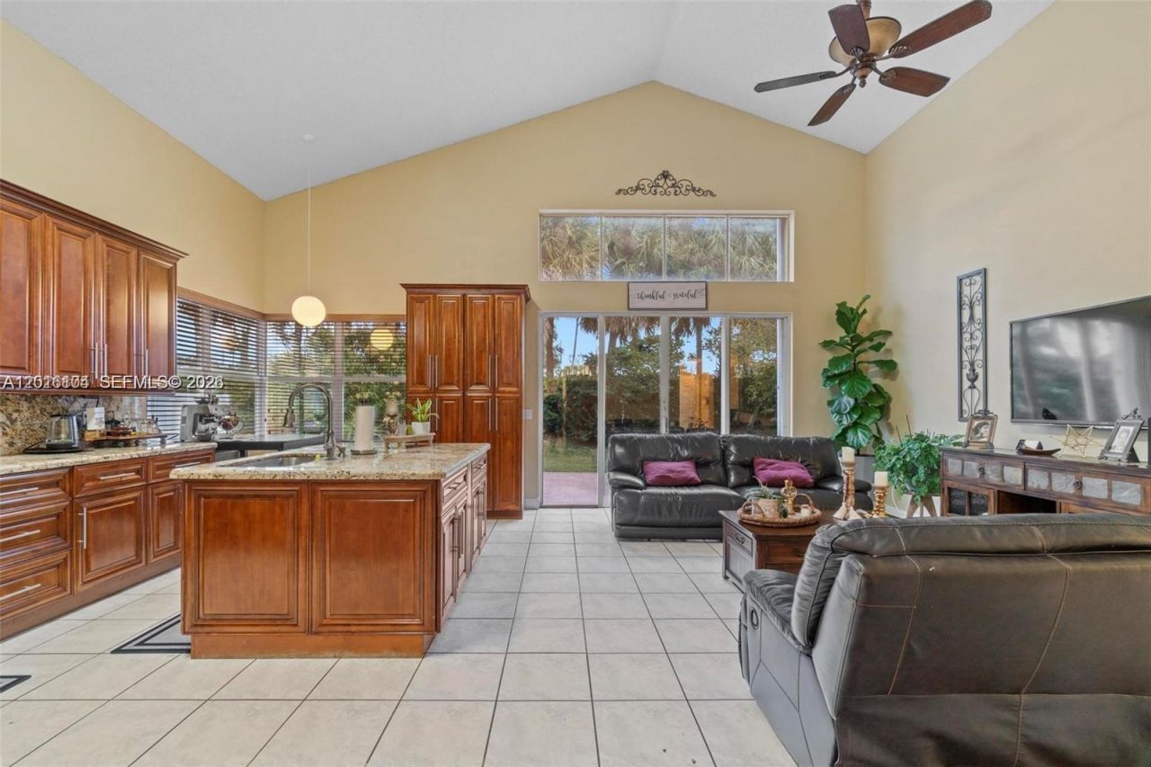15522 NW 12th Ct , Pembroke Pines, FL 33028 Photo