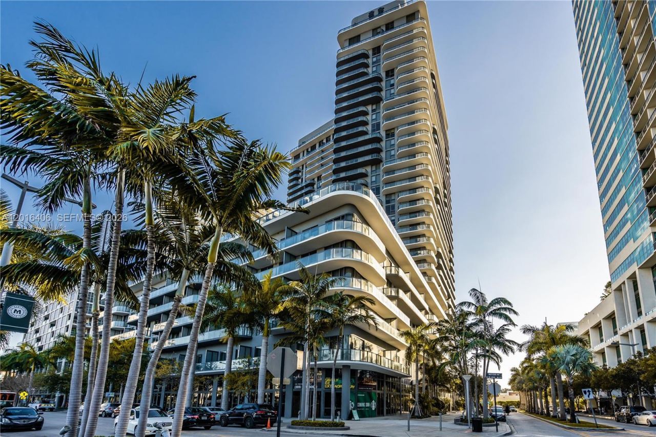 121 NE 34th St, Unit PH3217, Miami, FL 33137 Photo