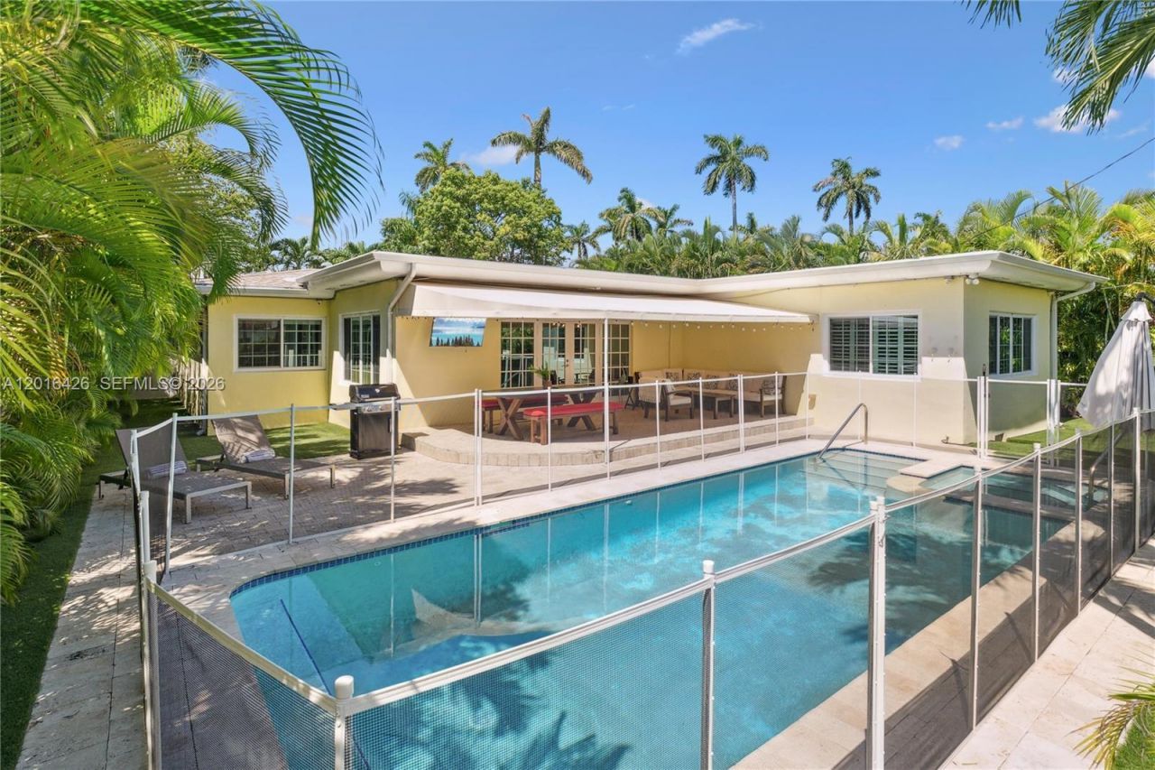7511 Miami View Dr, North Bay Village, FL 33141 Photo
