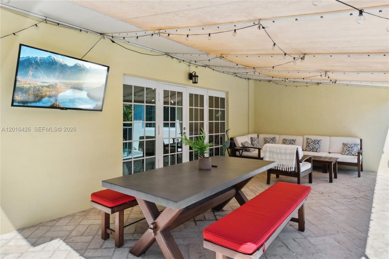 7511 Miami View Dr, North Bay Village, FL 33141 Photo
