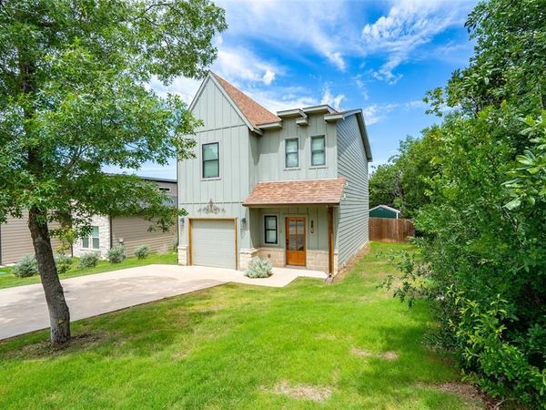 924 Arkansas River Drive, Granbury, TX 76048
