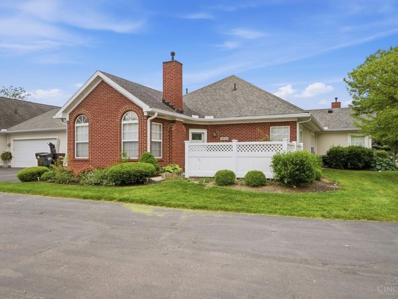 4535 Spikerush Lane, West Chester, OH 45069 Photo 2