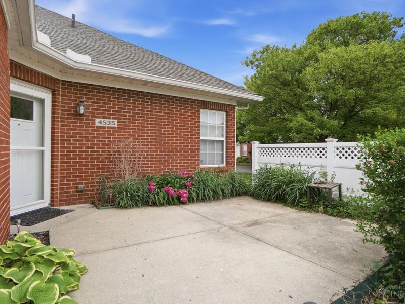 4535 Spikerush Lane, West Chester, OH 45069 Photo 3