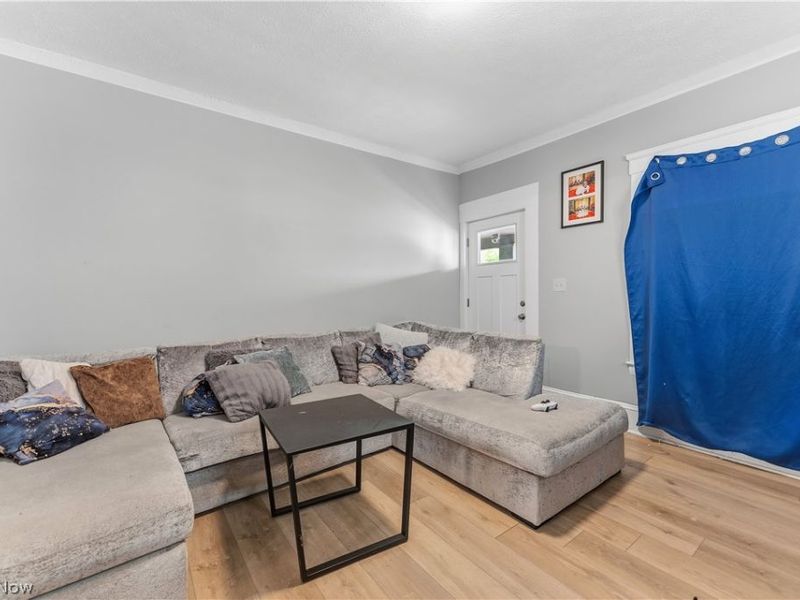 9615 Larnder Avenue, Cleveland, OH 44109 Photo 10