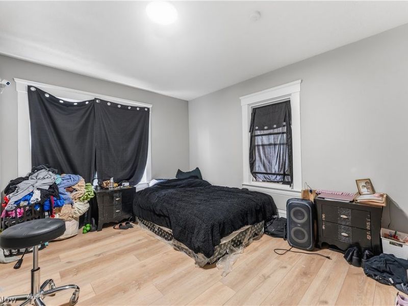 9615 Larnder Avenue, Cleveland, OH 44109 Photo 18