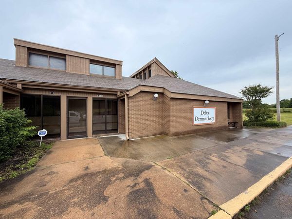 810 Newman Dr Suite B , Helena, AR 72342