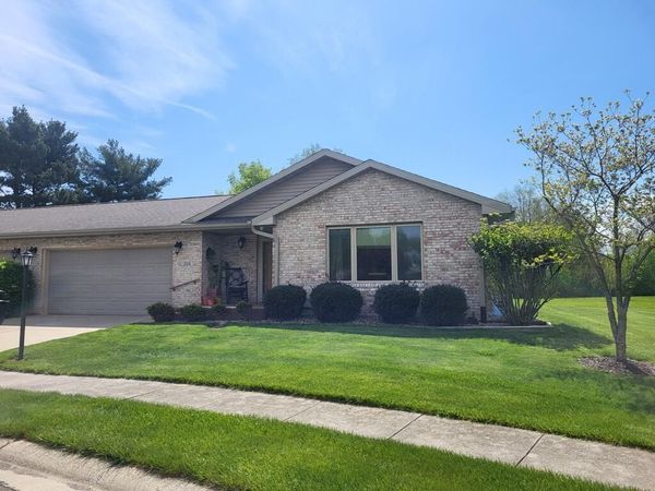 204 Sagamore Pkwy , La Porte, IN 46350