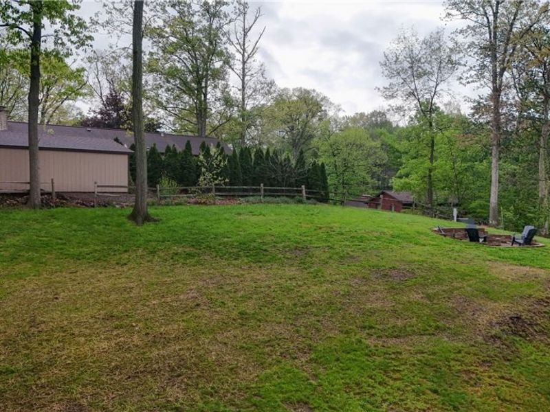 2490 Oak Tree Drive NW, Dover, OH 44622 Photo 17