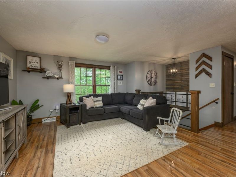 2490 Oak Tree Drive NW, Dover, OH 44622 Photo 19