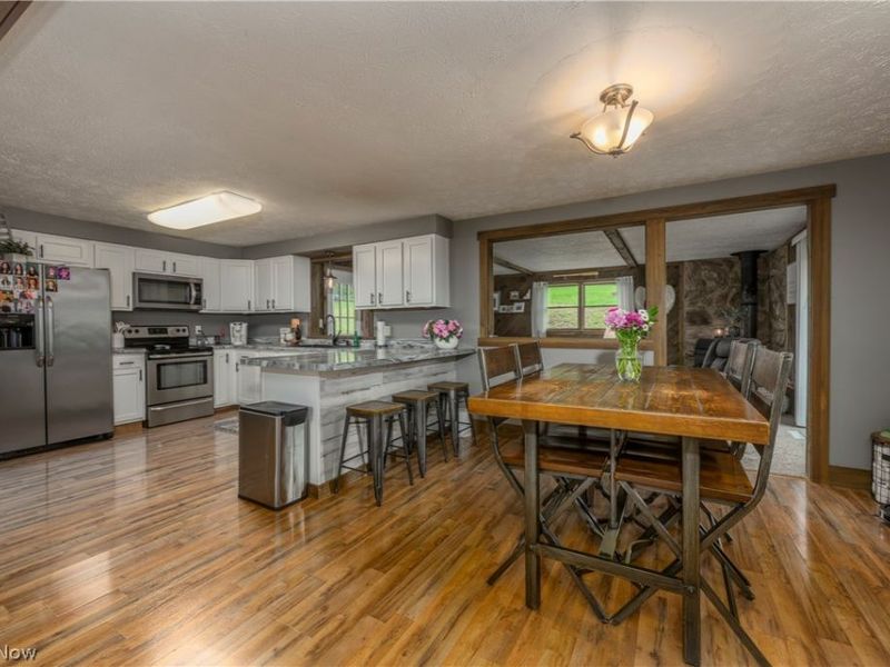 2490 Oak Tree Drive NW, Dover, OH 44622 Photo 21