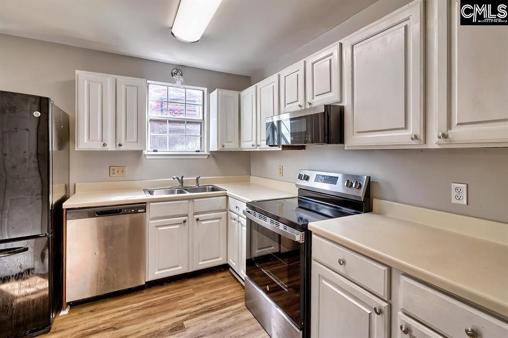 1280 Hulon Circle  Photo 6