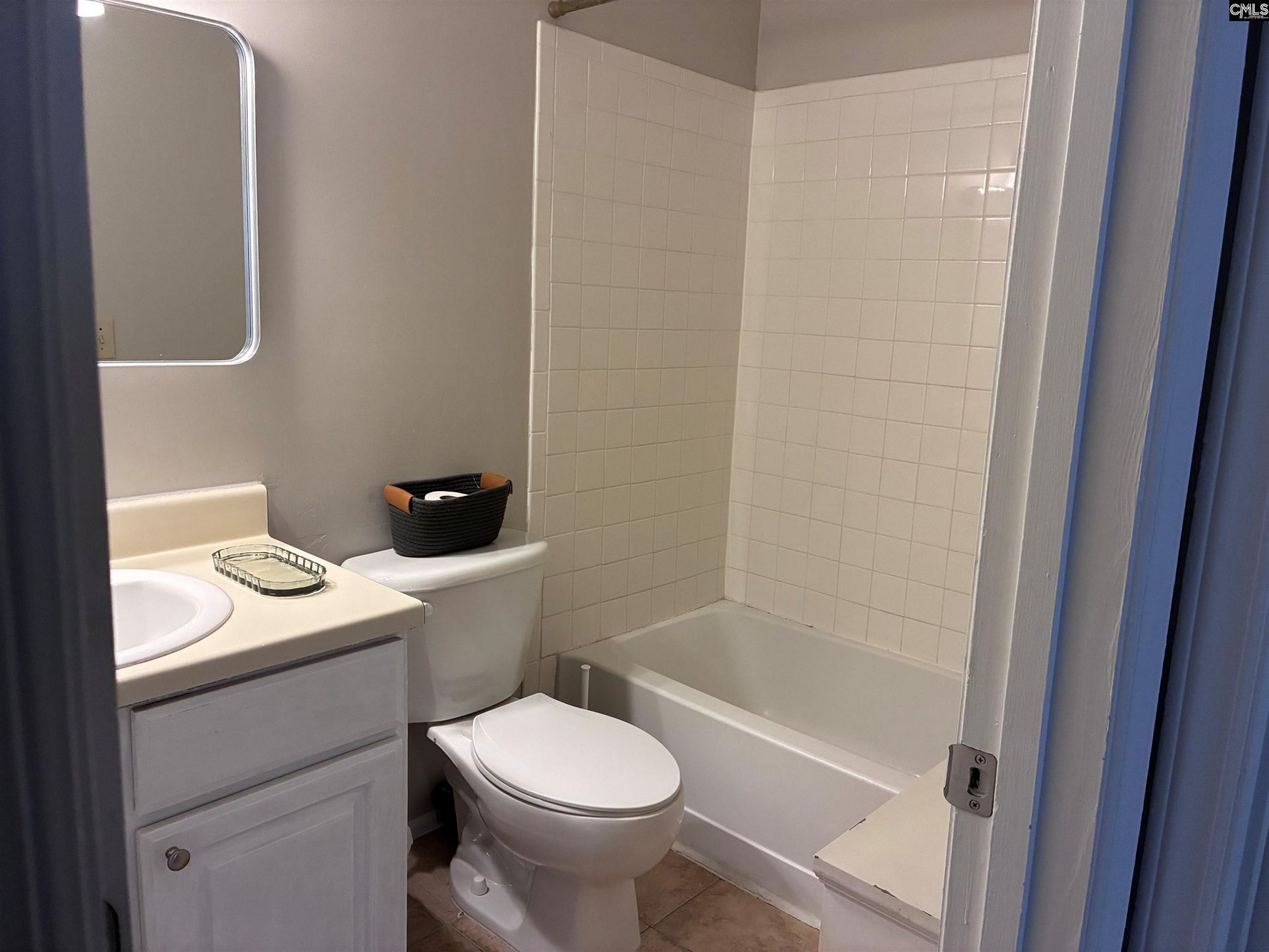 1280 Hulon Circle  Photo 9