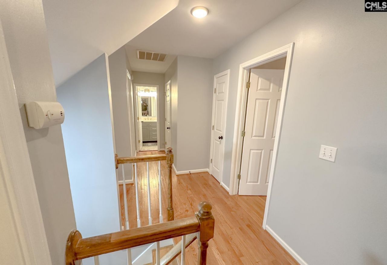 307 Heatherstone Road  Photo 12