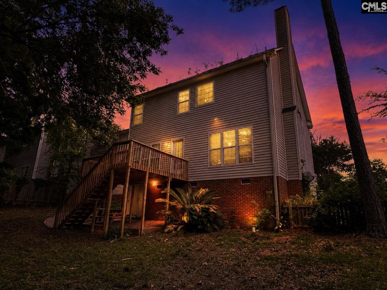 307 Heatherstone Road  Photo 24