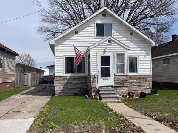 719 E Easterday AVE, Sault Ste Marie, MI 49783