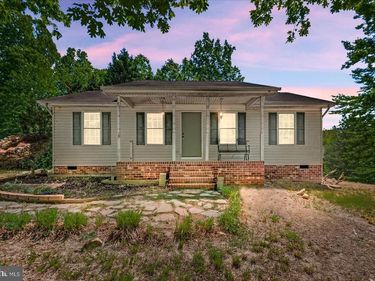 11024 LADYSMITH ROAD , RUTHER GLEN, VA 22546