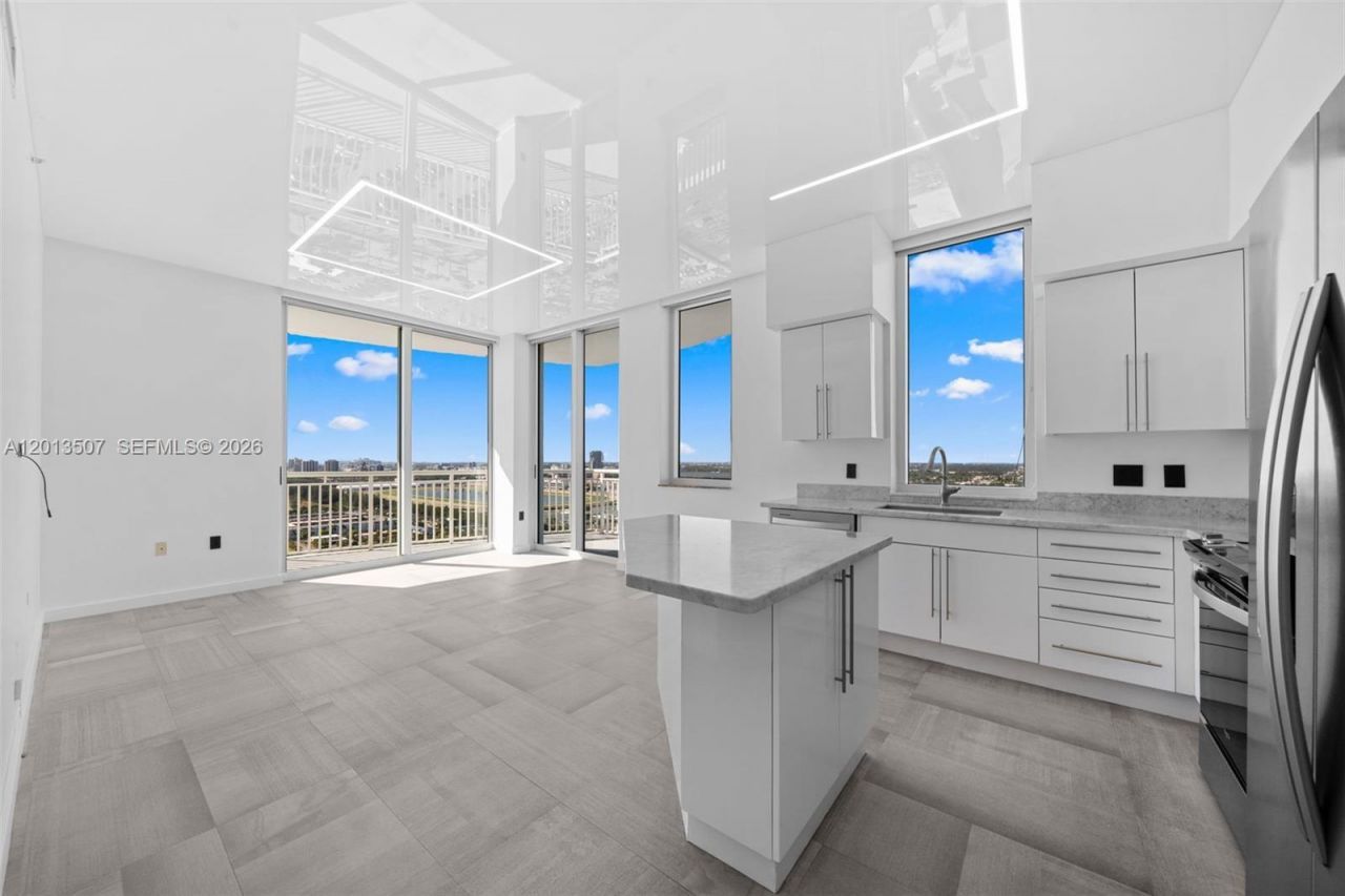 1745 E Hallandale Beach Blvd , Unit PH05W, Hallandale Beach, FL 33009 Photo