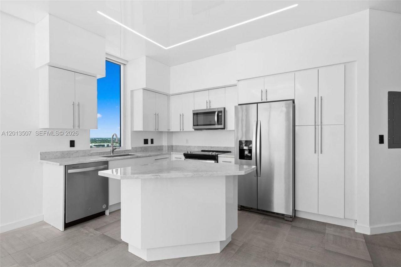 1745 E Hallandale Beach Blvd , Unit PH05W, Hallandale Beach, FL 33009 Photo