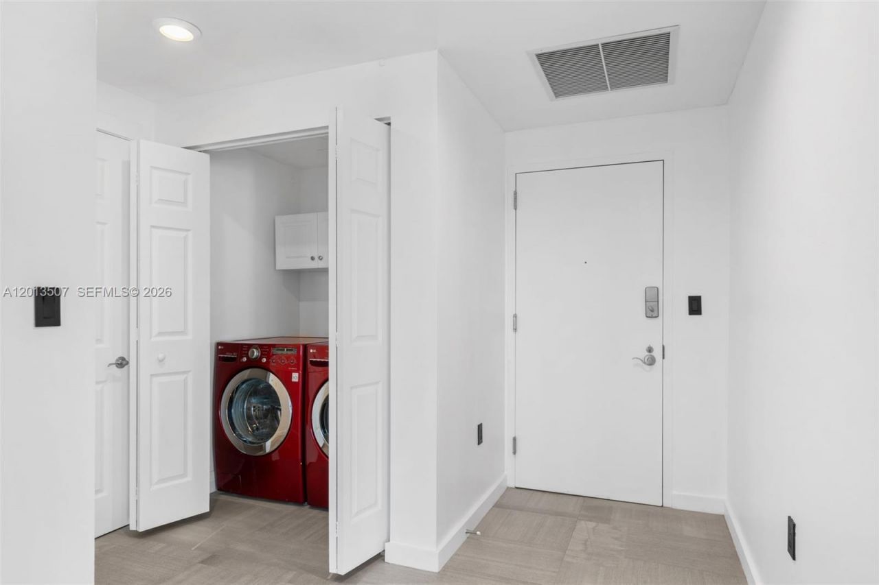 1745 E Hallandale Beach Blvd , Unit PH05W, Hallandale Beach, FL 33009 Photo