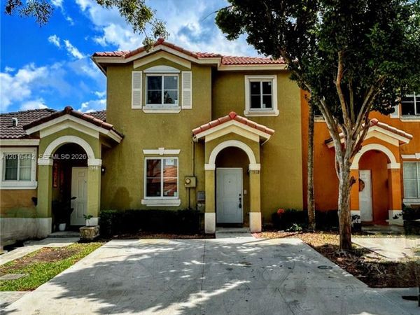 1552 SW 2nd St , Homestead, FL 33030