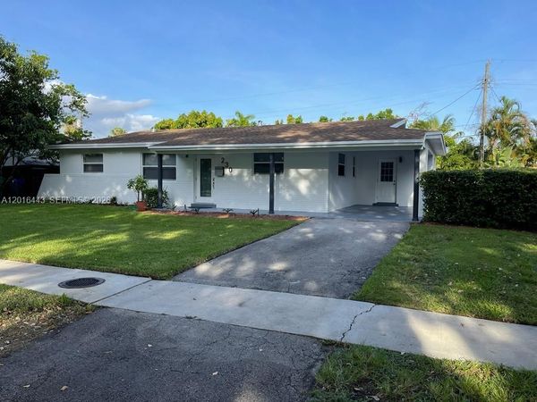 Pembroke Pines, FL 33023