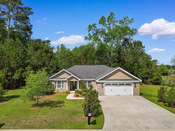 357 Farm Trac Dr., Galivants Ferry, SC 29544