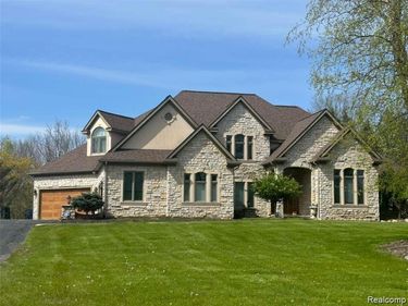 6223 Canter Creek Trail, Grand Blanc Twp, MI 48439