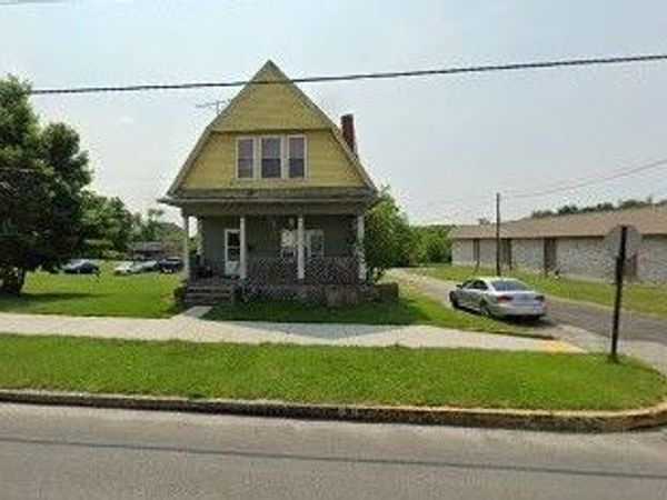 431 N MAIN STREET , Masontown, PA 15461