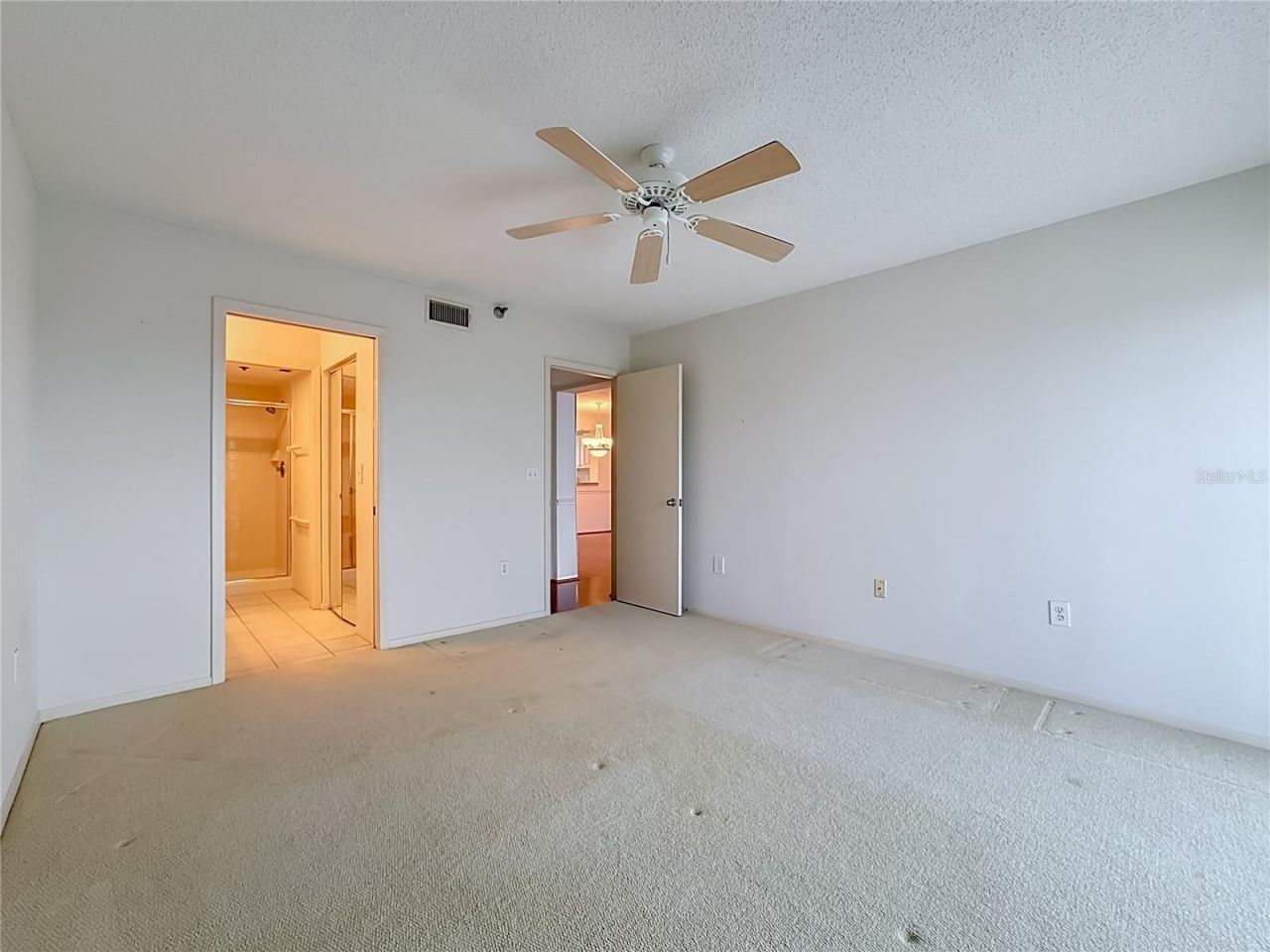 3740 Pinebrook Circle , Unit 607, Bradenton, FL 34209 Photo