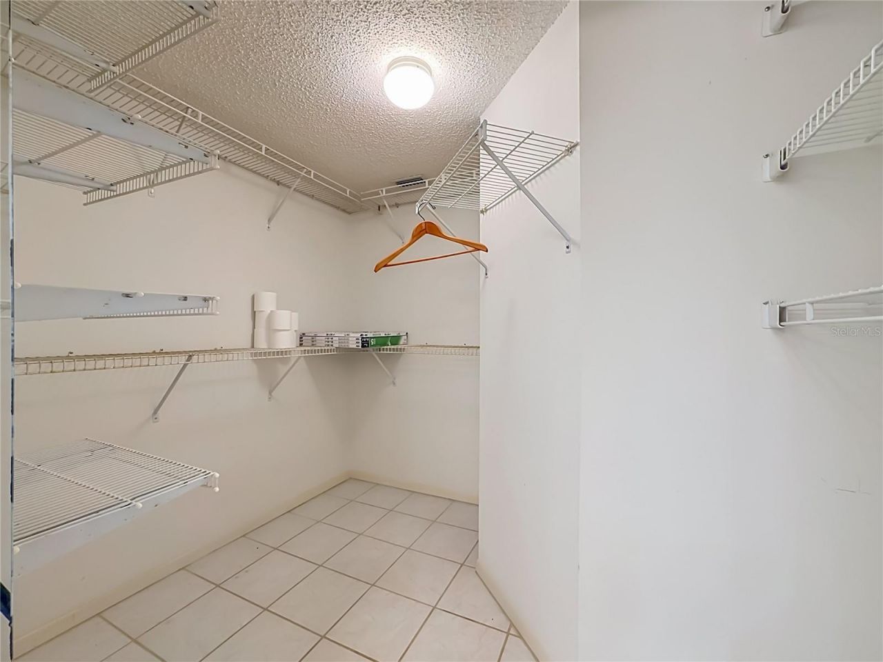 3740 Pinebrook Circle , Unit 607, Bradenton, FL 34209 Photo