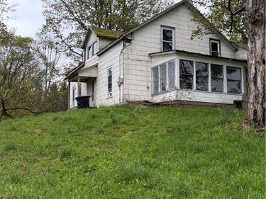 7092 Hamilton Road, Hamilton, NY 13346