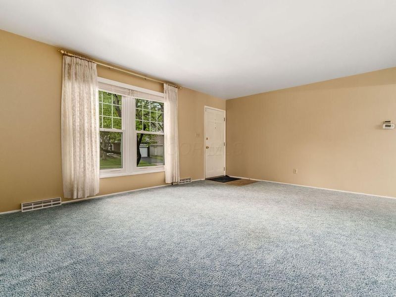 6959 Ardelle Drive, Reynoldsburg, OH 43068 Photo 11