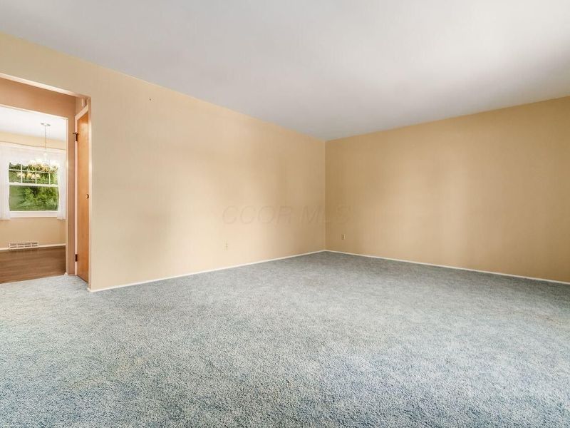 6959 Ardelle Drive, Reynoldsburg, OH 43068 Photo 13
