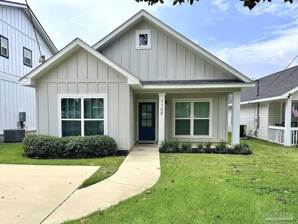 1109 E Leonard St, Pensacola, FL 32503