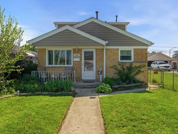 7751 MASSASOIT , Burbank, IL 60459