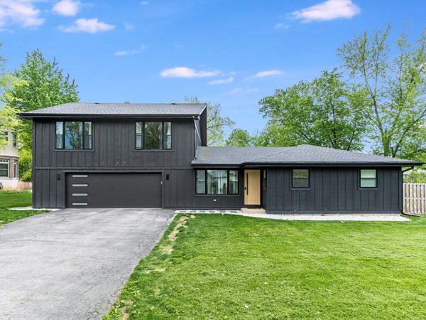 8122 Fairmount Avenue, Downers Grove, IL 60516