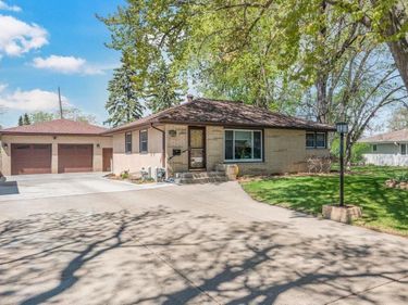 3632 Roosevelt Street NE, Saint Anthony, MN 55418