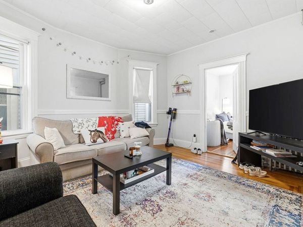 225 L St, Unit 1, Boston, MA 02127