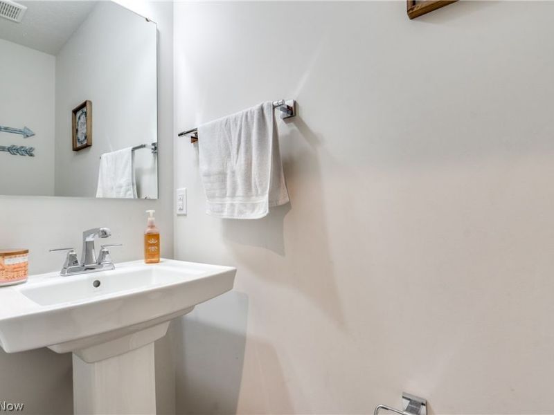 3313 Jackson Park Drive NW, Massillon, OH 44646 Photo 4