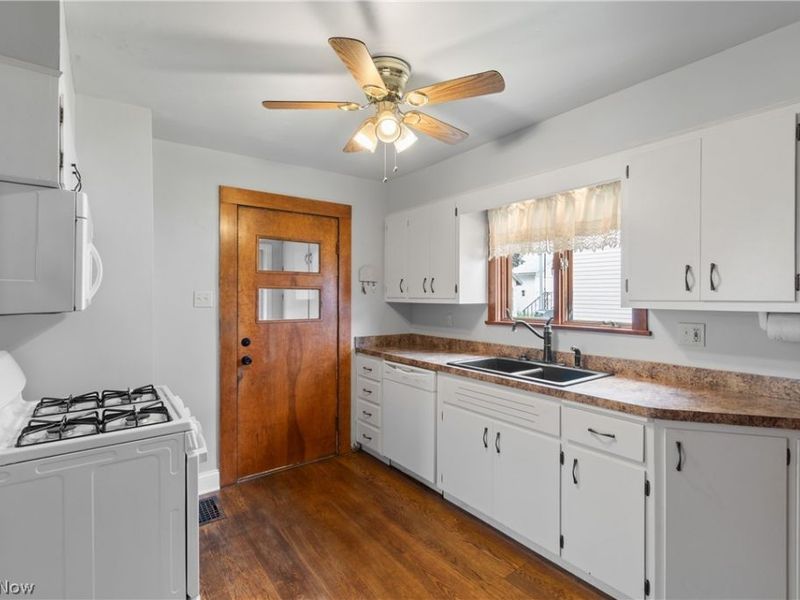 168 22nd Street NW, Barberton, OH 44203 Photo 13