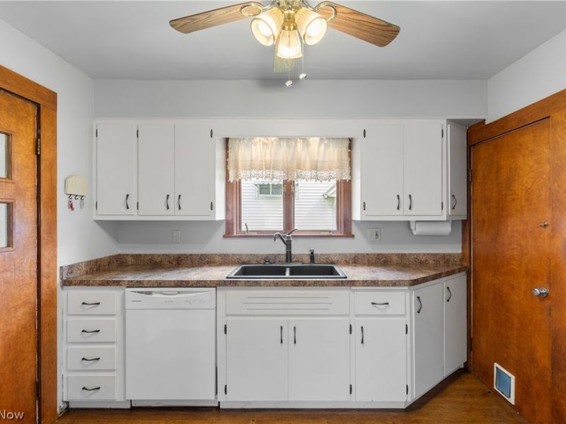 168 22nd Street NW, Barberton, OH 44203 Photo 14