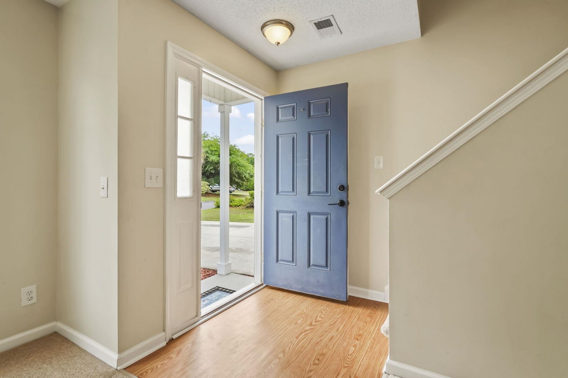 147 Tibton Circle Photo 4