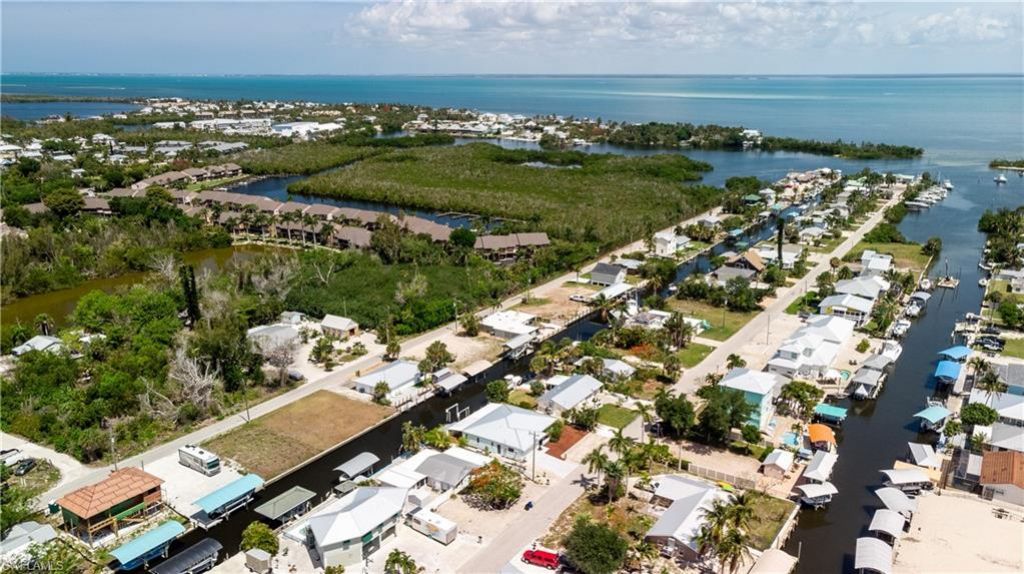 16201 Porto Bello St, Bokeelia, FL 33922 Photo