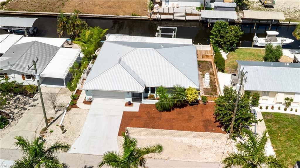 16201 Porto Bello St, Bokeelia, FL 33922 Photo